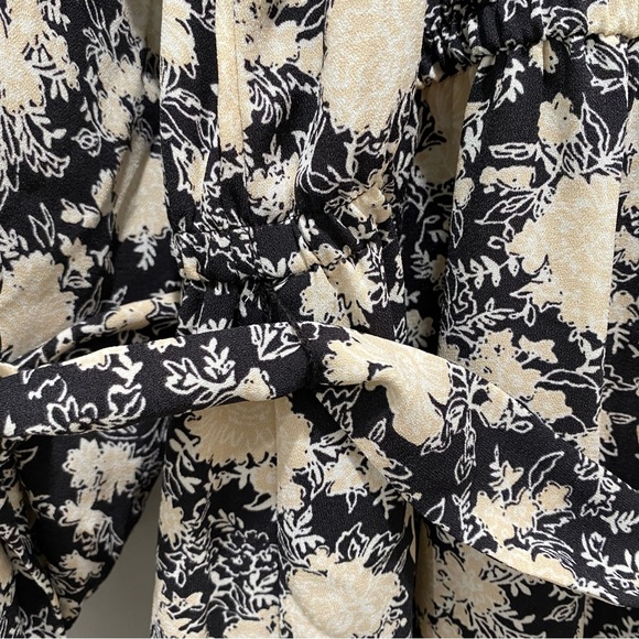 EUC Lauren Conrad floral dress size S - Picture 6 of 6